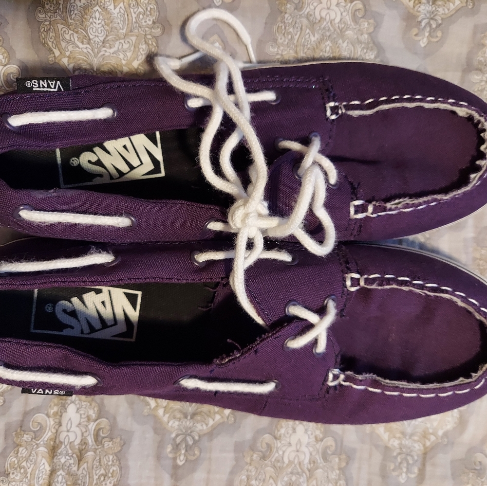 VANS canvass purple boat shoes
